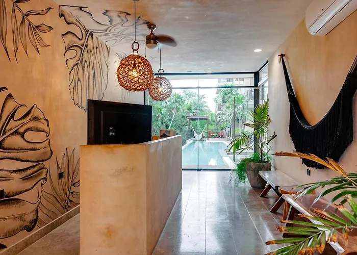 Tankah Bay Jungle With Sea Access 2 Bdr